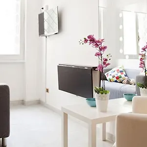 https://kamchu-apartments-villa-ada.it-romehotels.com